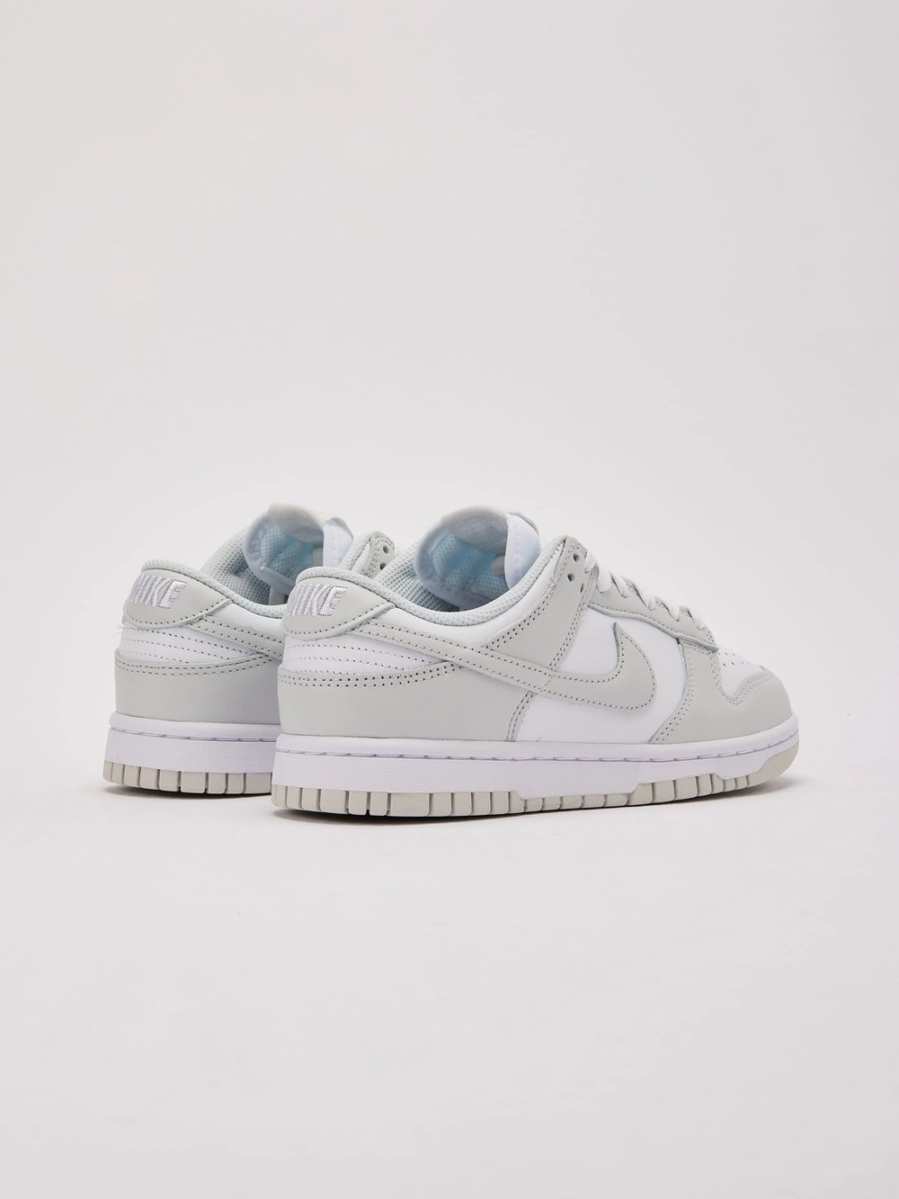 Women’s Grey and White Nike Dunks Size 8